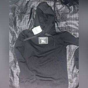 Authentic new with tags burberry hoodie sweatshirt in black sz small